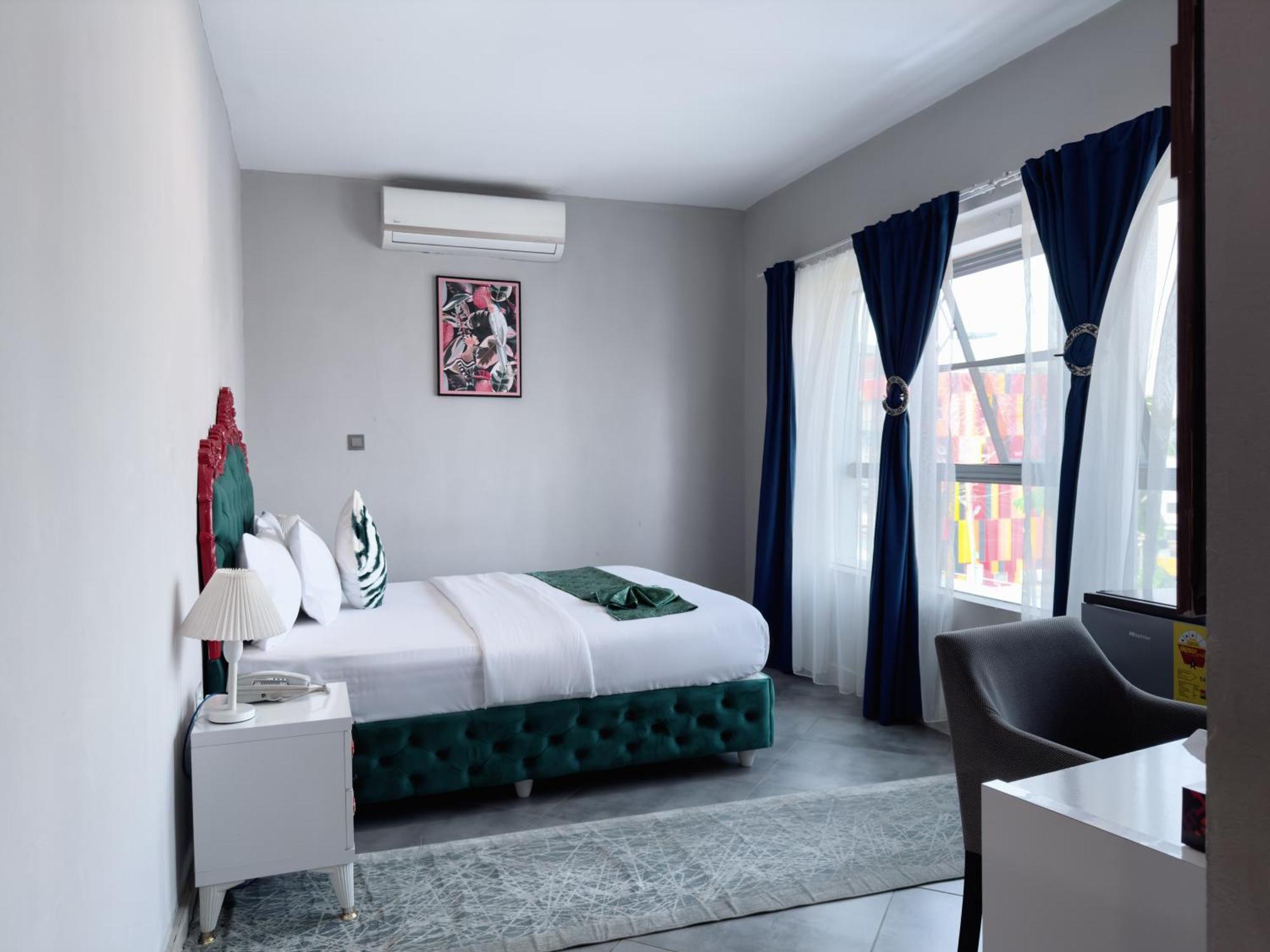 Euro Homes Hotel อักกรา ภายนอก รูปภาพ