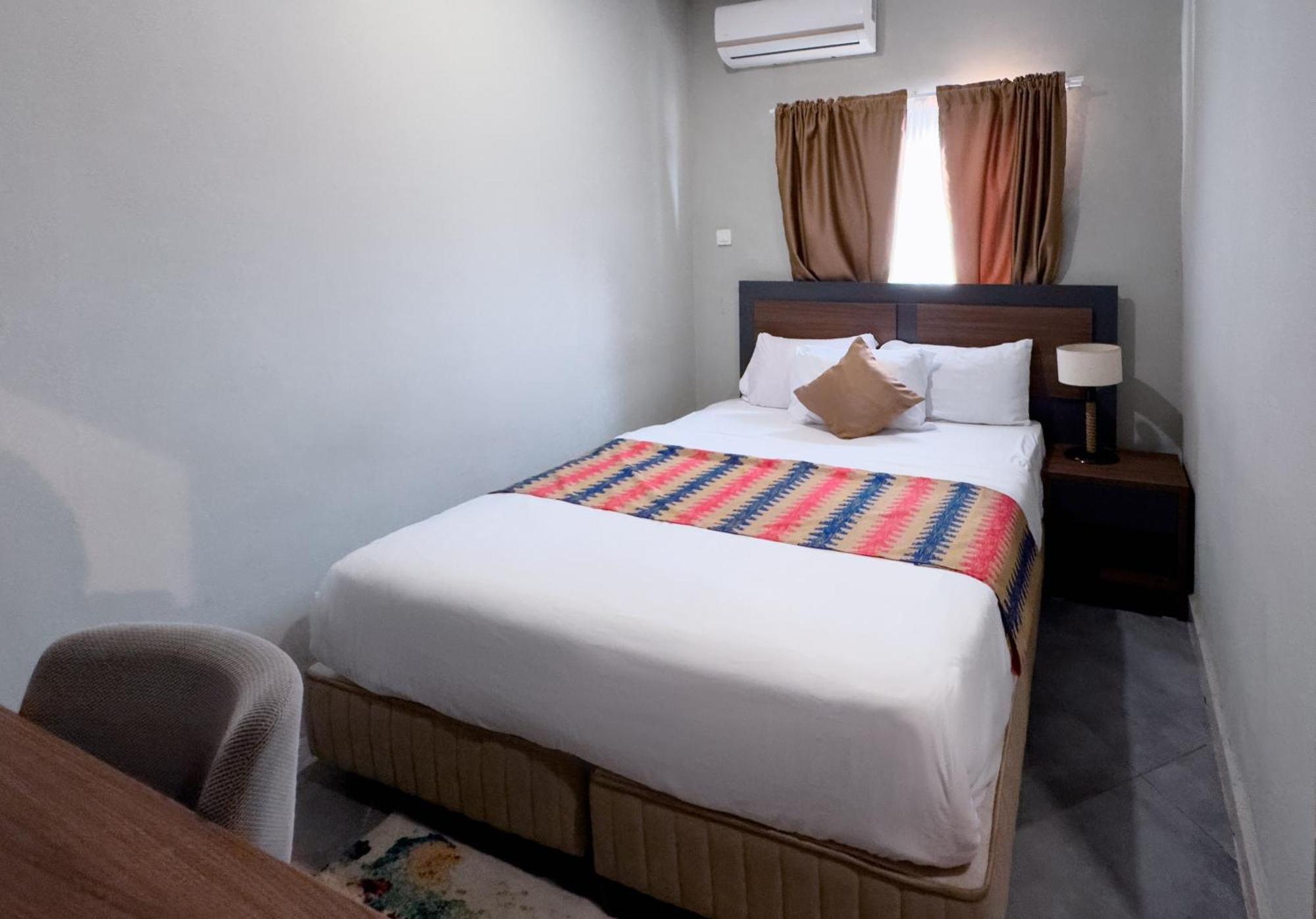 Euro Homes Hotel อักกรา ภายนอก รูปภาพ