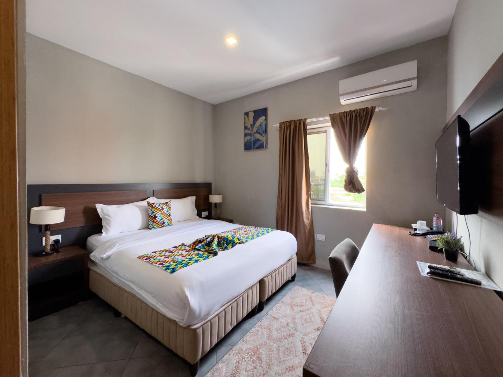 Euro Homes Hotel อักกรา ภายนอก รูปภาพ
