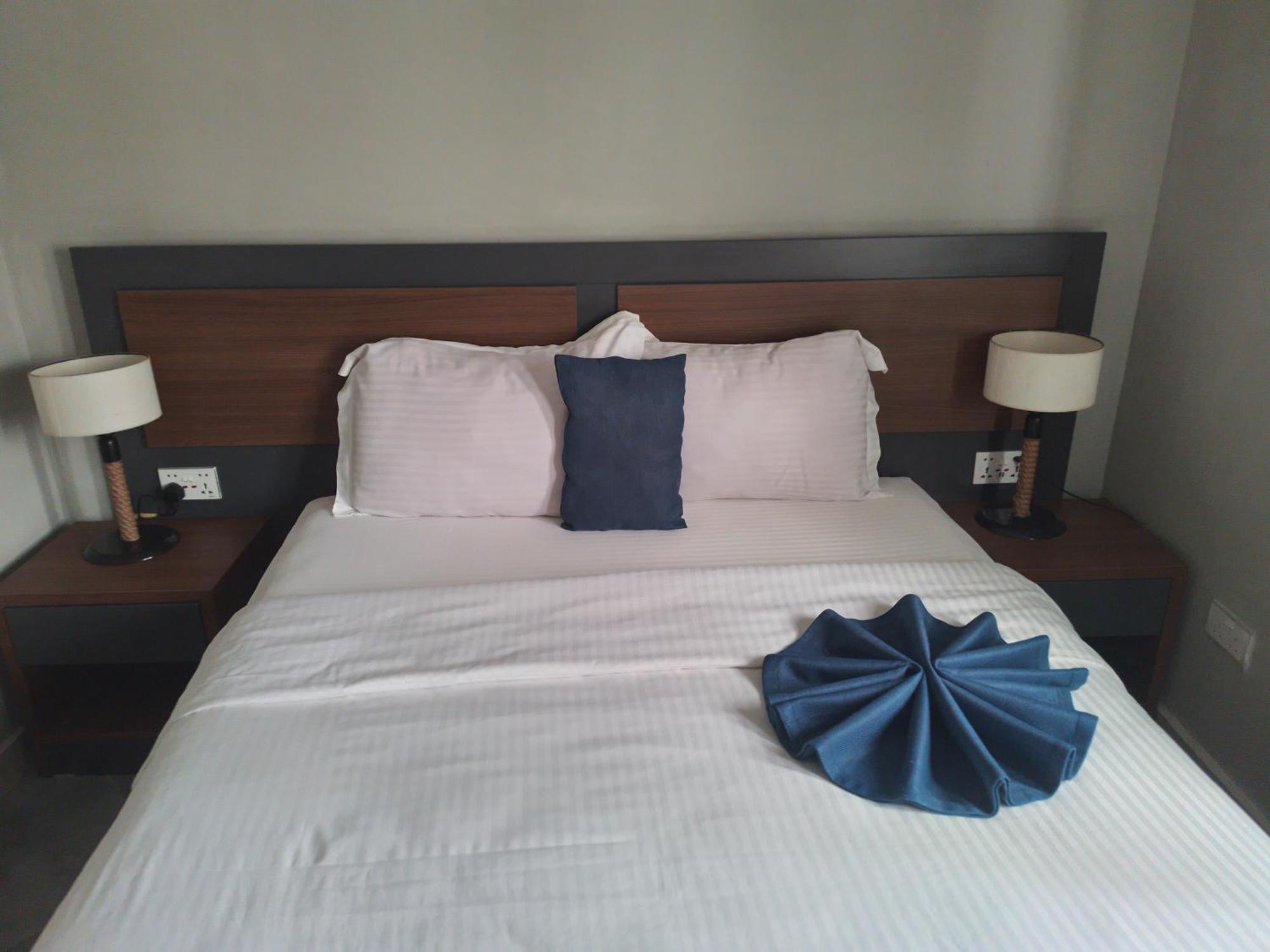 Euro Homes Hotel อักกรา ภายนอก รูปภาพ