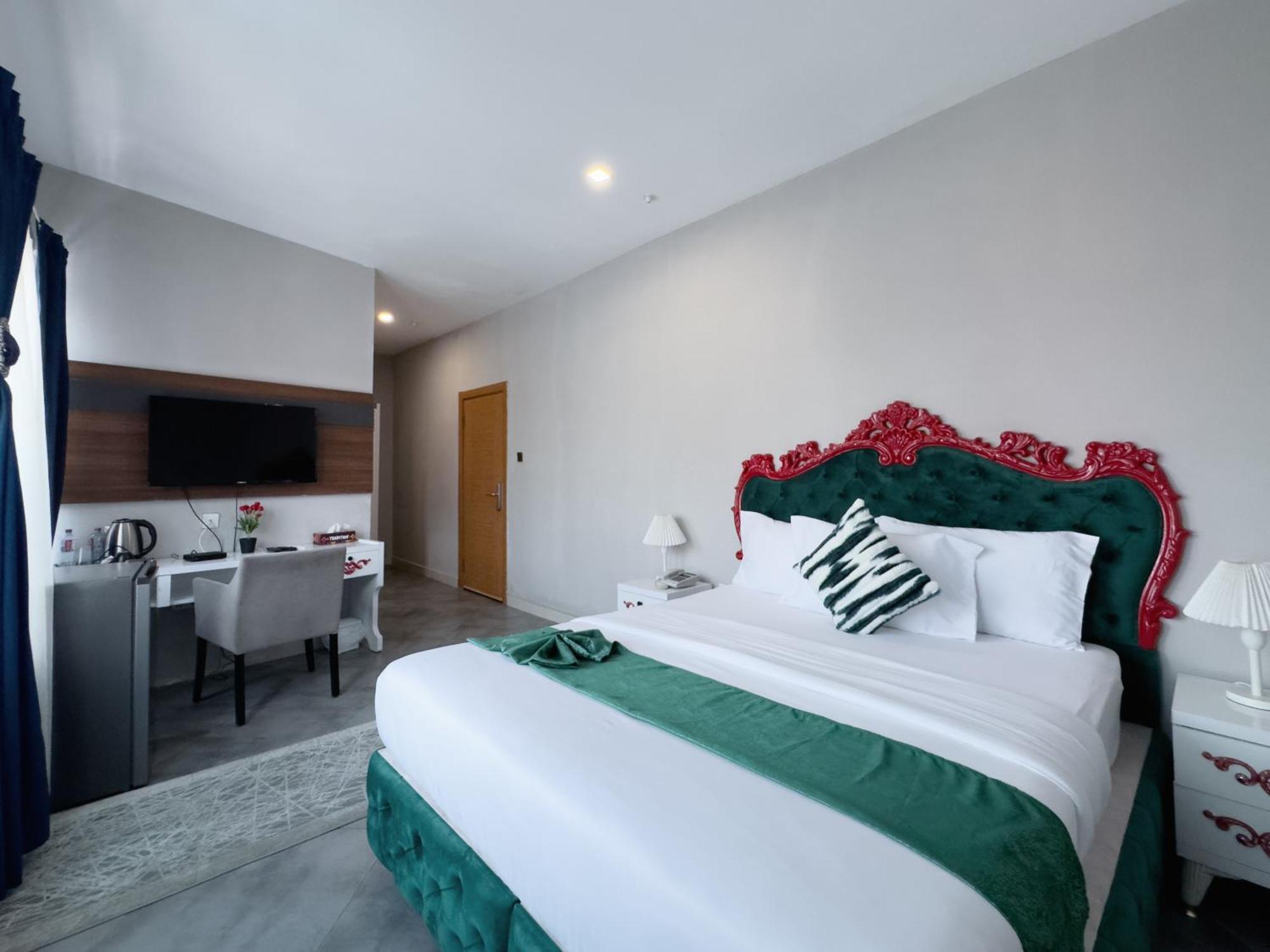 Euro Homes Hotel อักกรา ภายนอก รูปภาพ